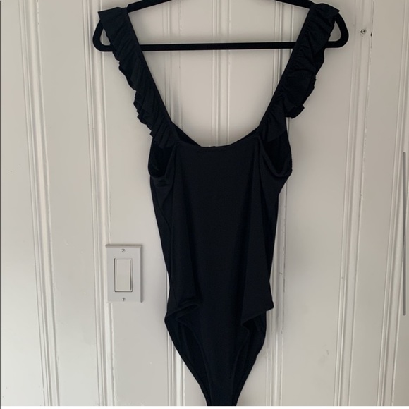 Zara Ribbed Bodysuit - Picture 3 of 5